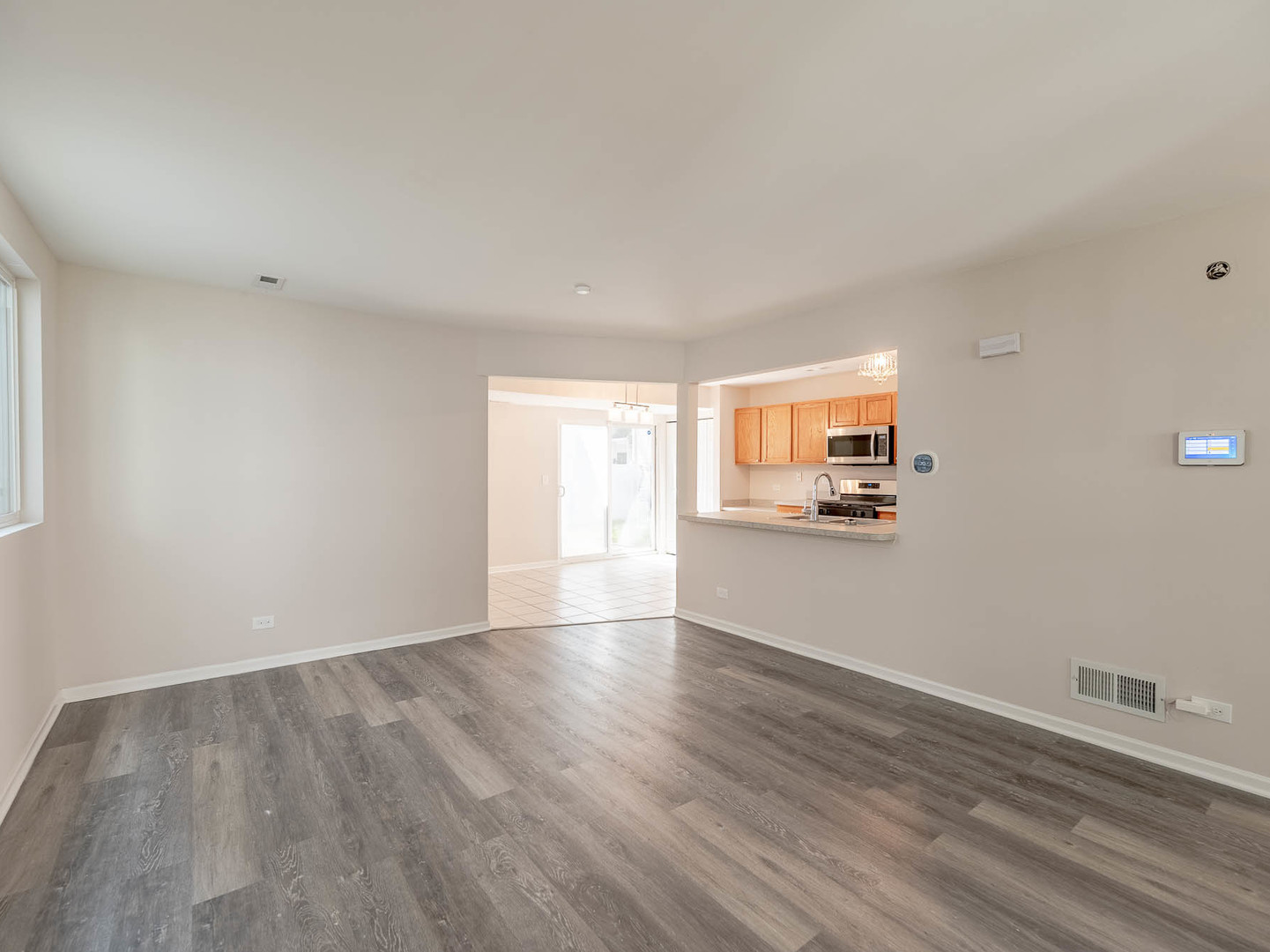 Property - Thumbnail 3