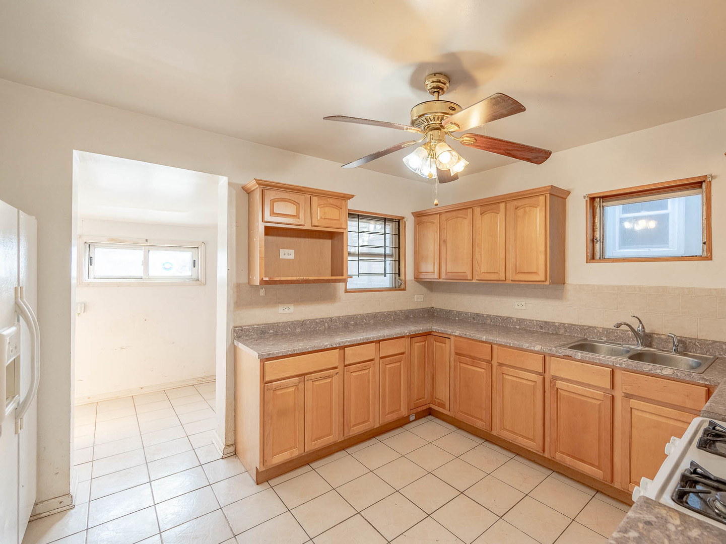 Property - Thumbnail 5