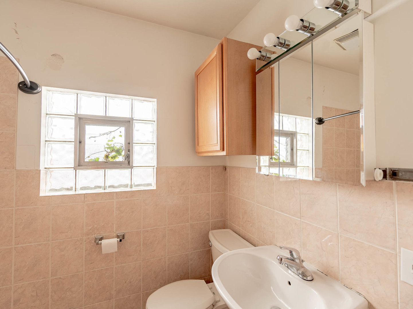 Property - Thumbnail 8