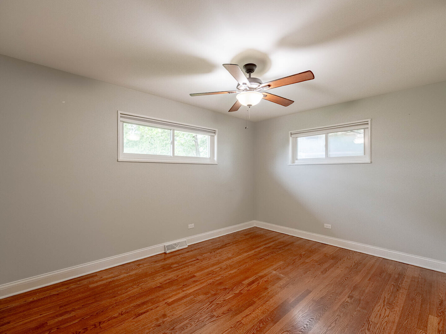 Property - Thumbnail 8