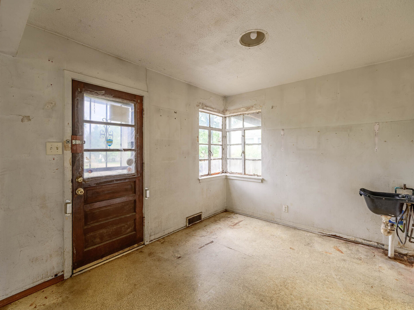 Property - Thumbnail 6