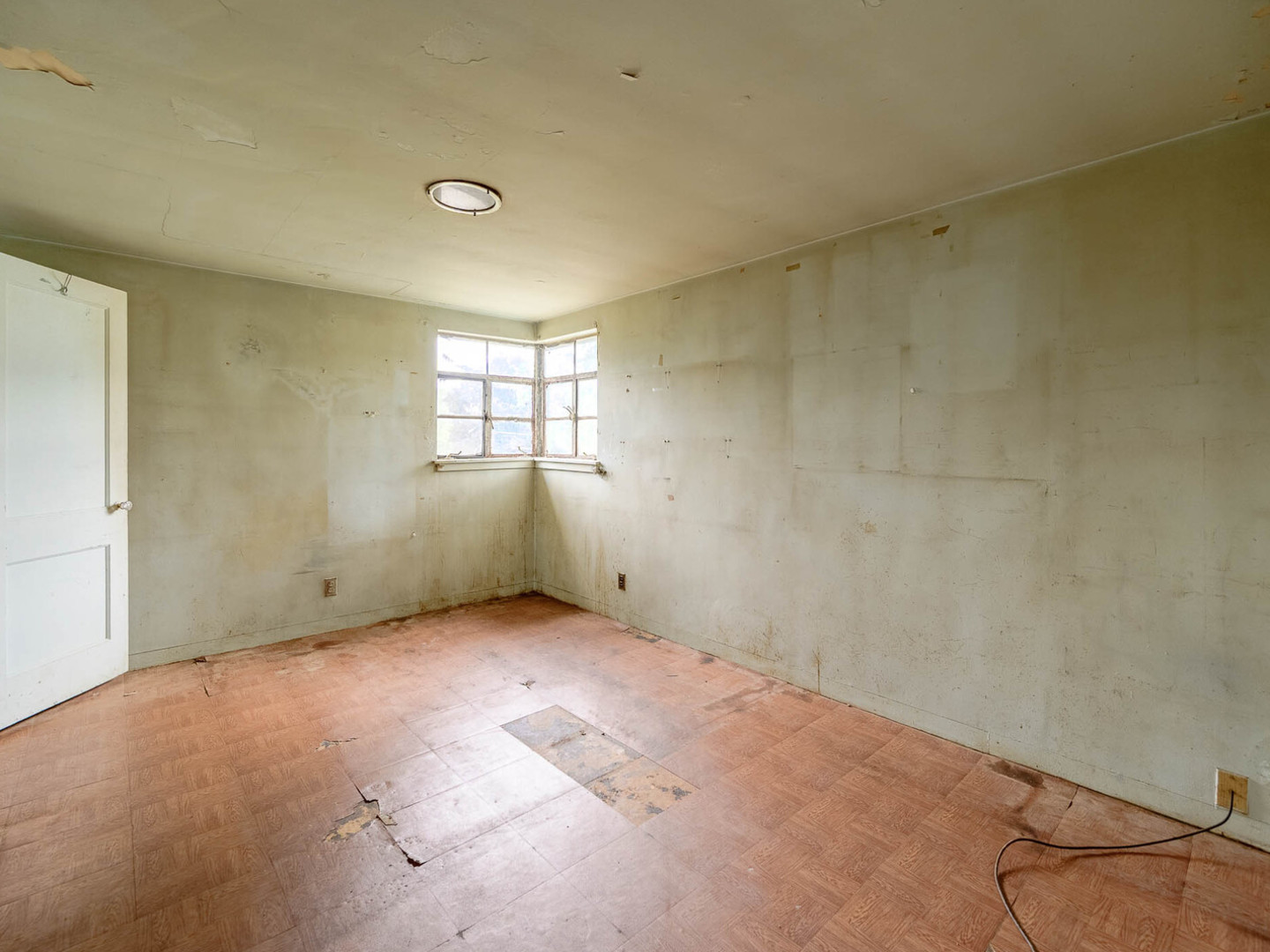 Property - Thumbnail 8