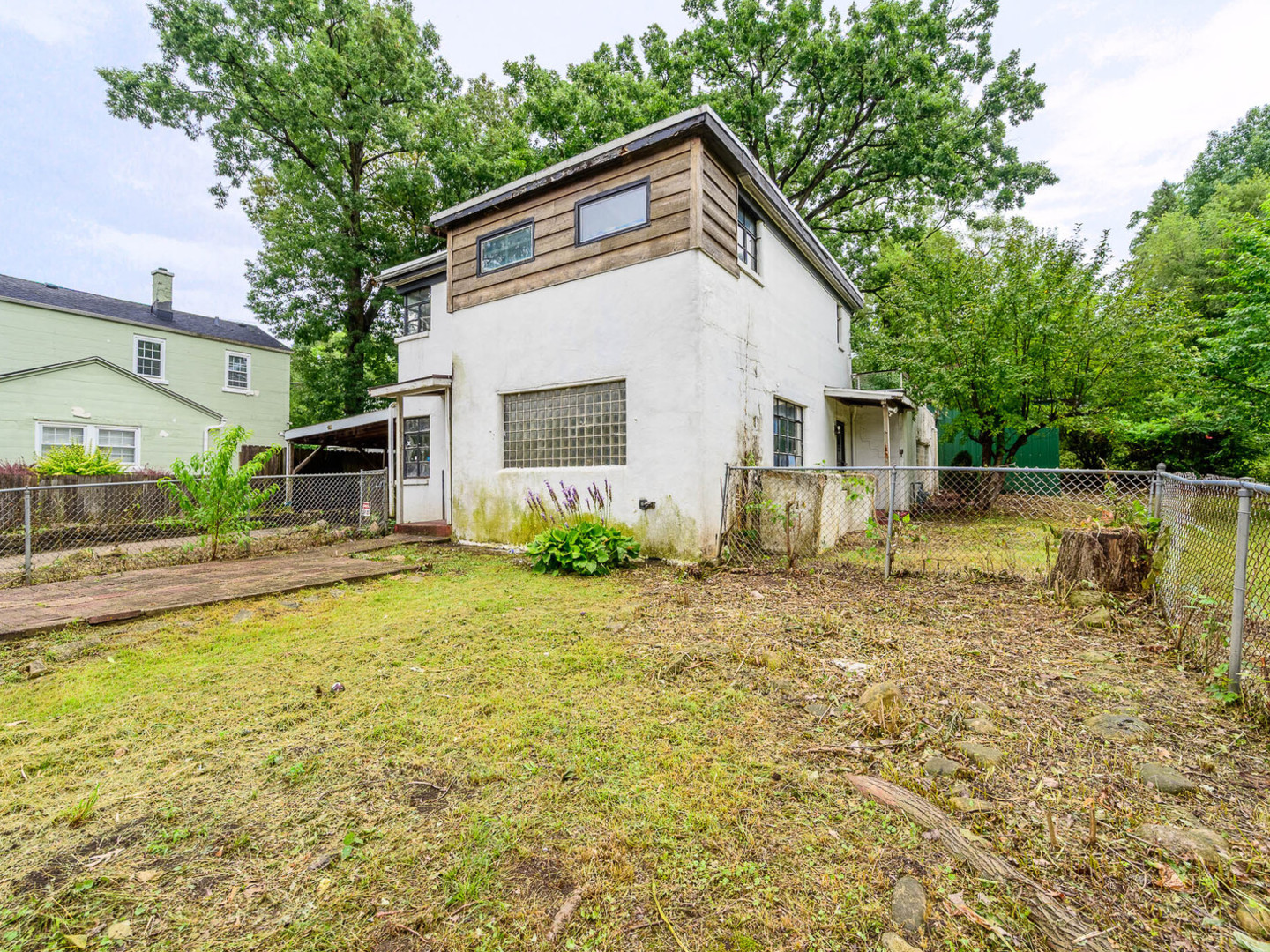 Property - Thumbnail 12