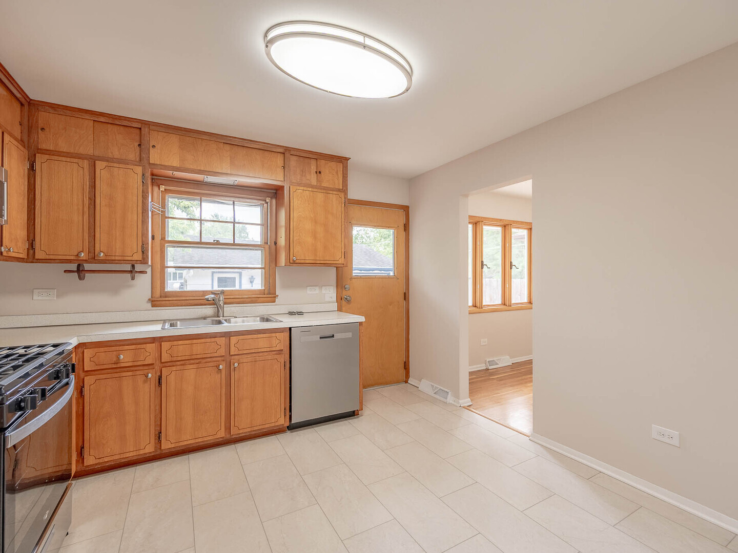 Property - Thumbnail 6