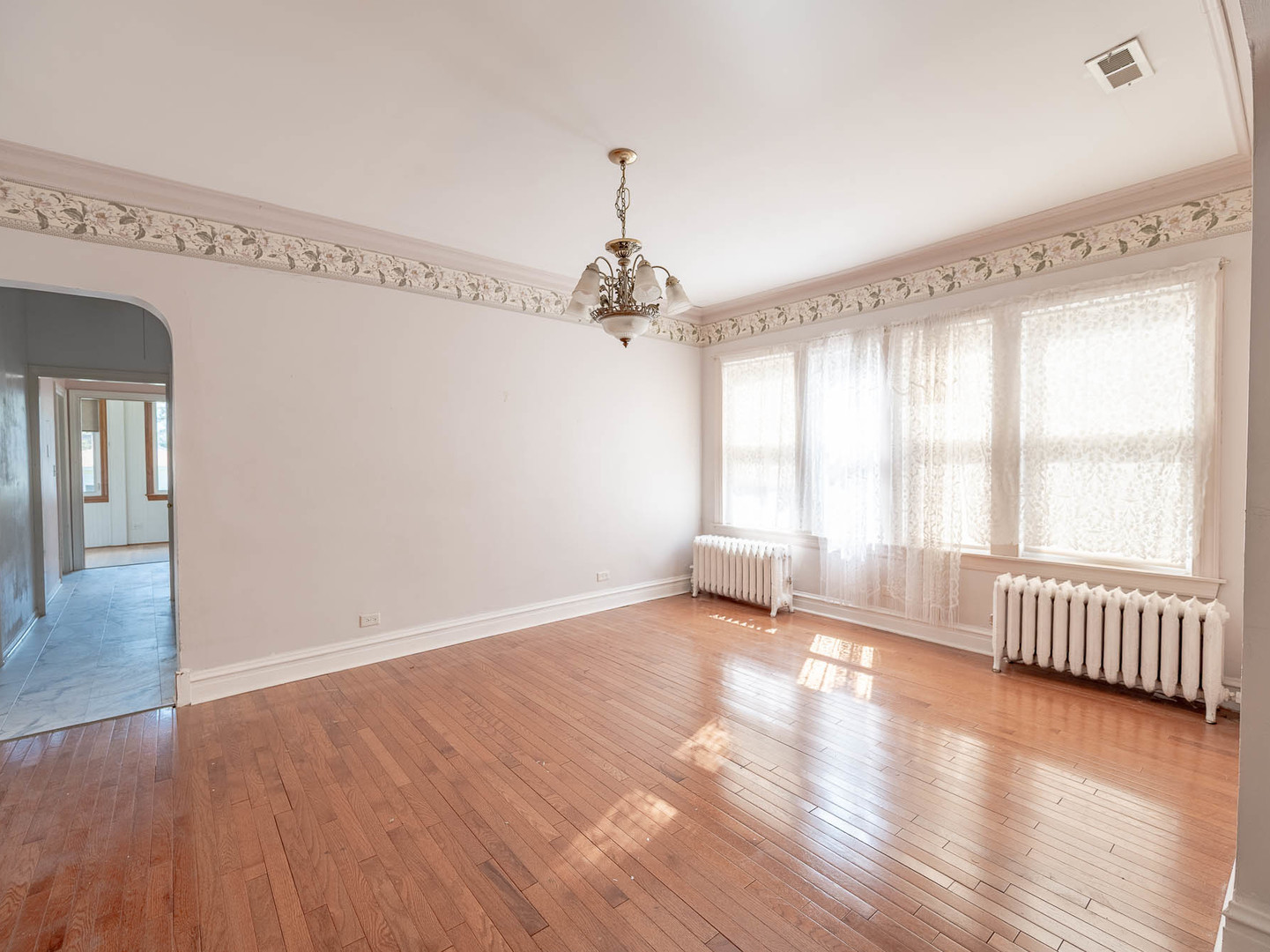 Property - Thumbnail 3