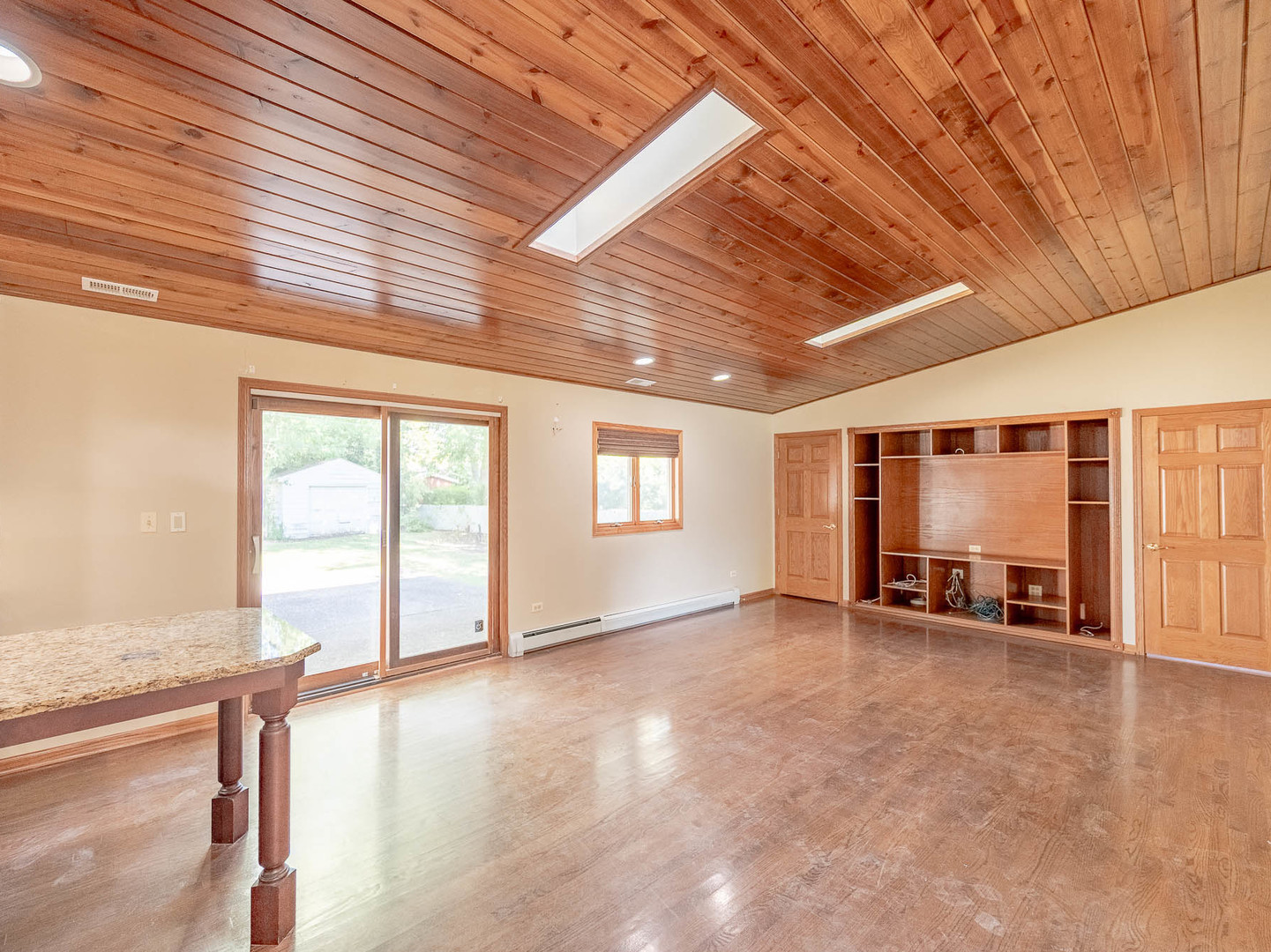 Property - Thumbnail 4