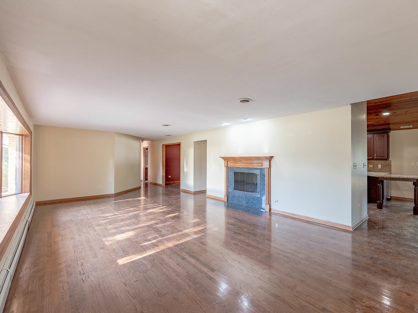 Property - Thumbnail 3