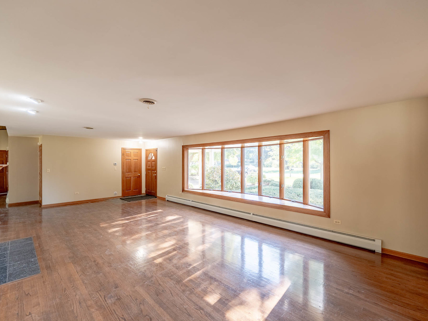 Property - Thumbnail 2