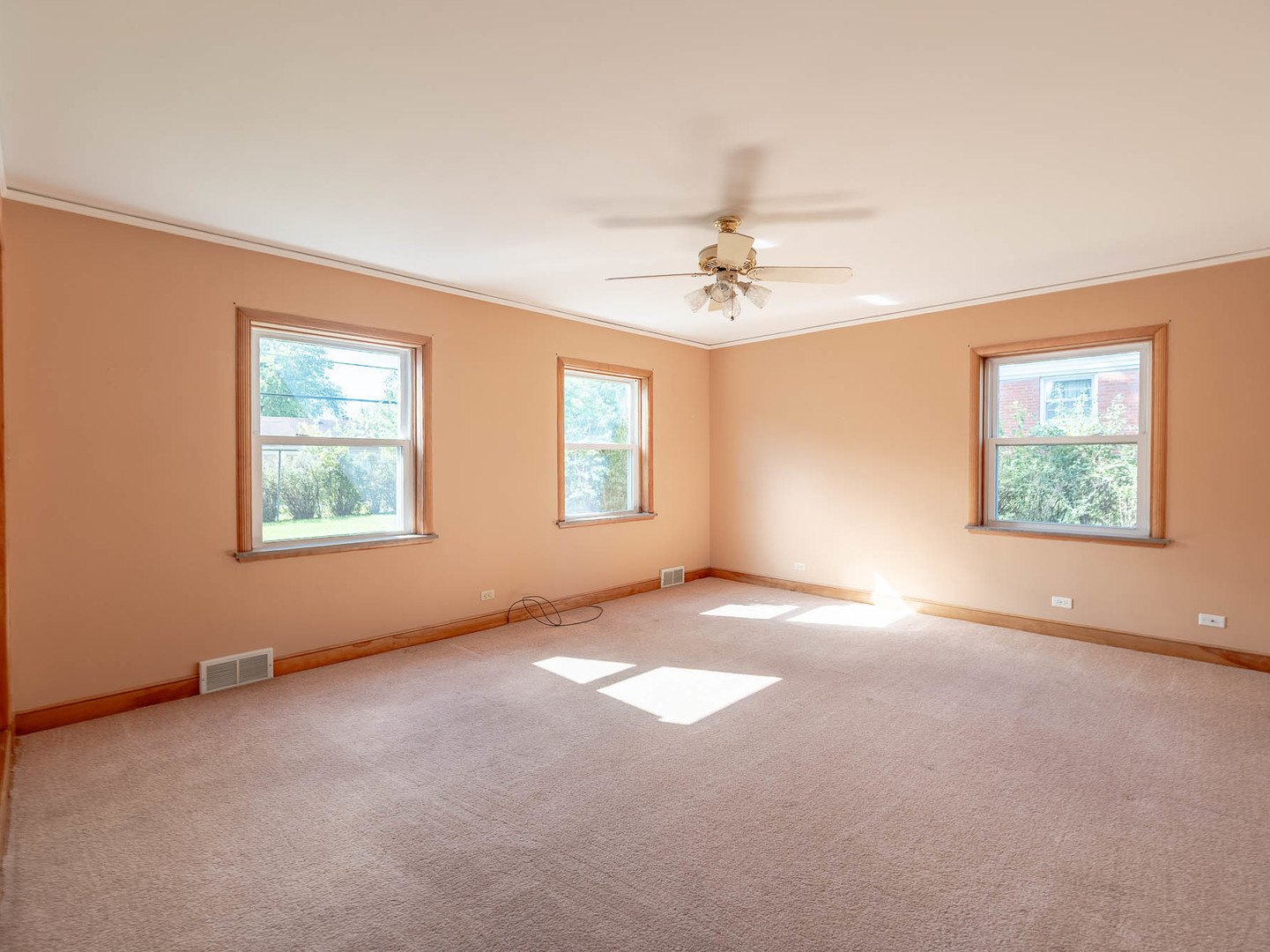 Property - Thumbnail 11
