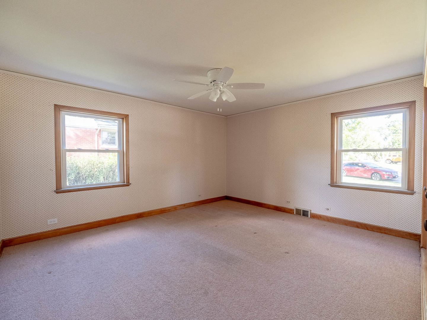 Property - Thumbnail 12